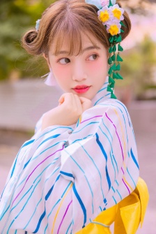 客厅乱H伦亲女小说